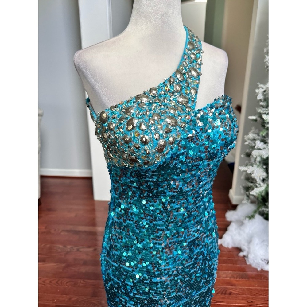 Tony Bowls Blue One Shoulder Fully Sequined Embellished Cocktail Party Dress - Picture 3 of 11